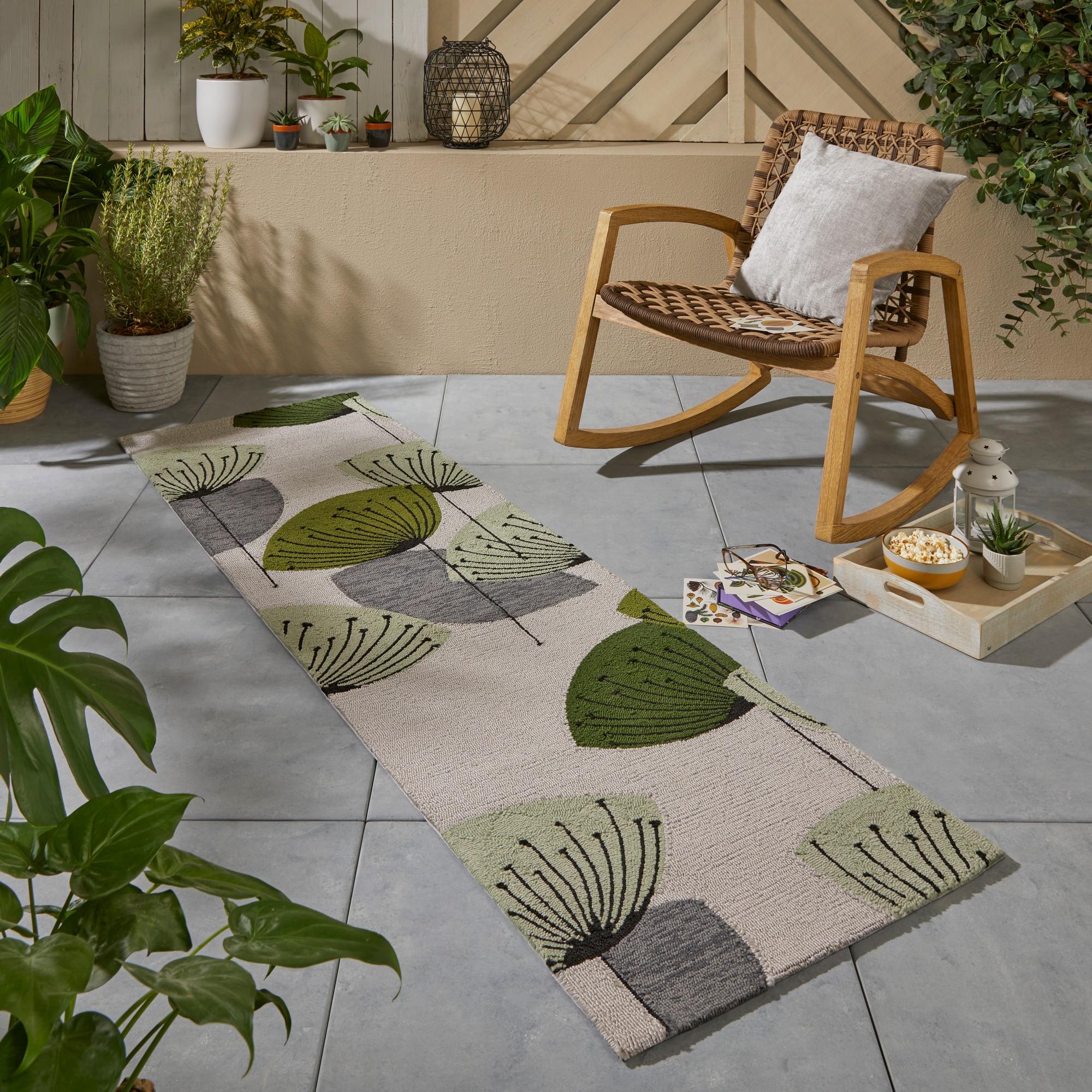 Dandelion Clocks Outdoor Runner Rugs By Sanderson In Botanical Green 445807